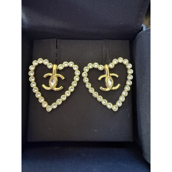 CHANEL CC Logos Rhinestone Heart Stud Earrings Gold Tone L23C Auth w/Box #3331 - Picture 2 of 3